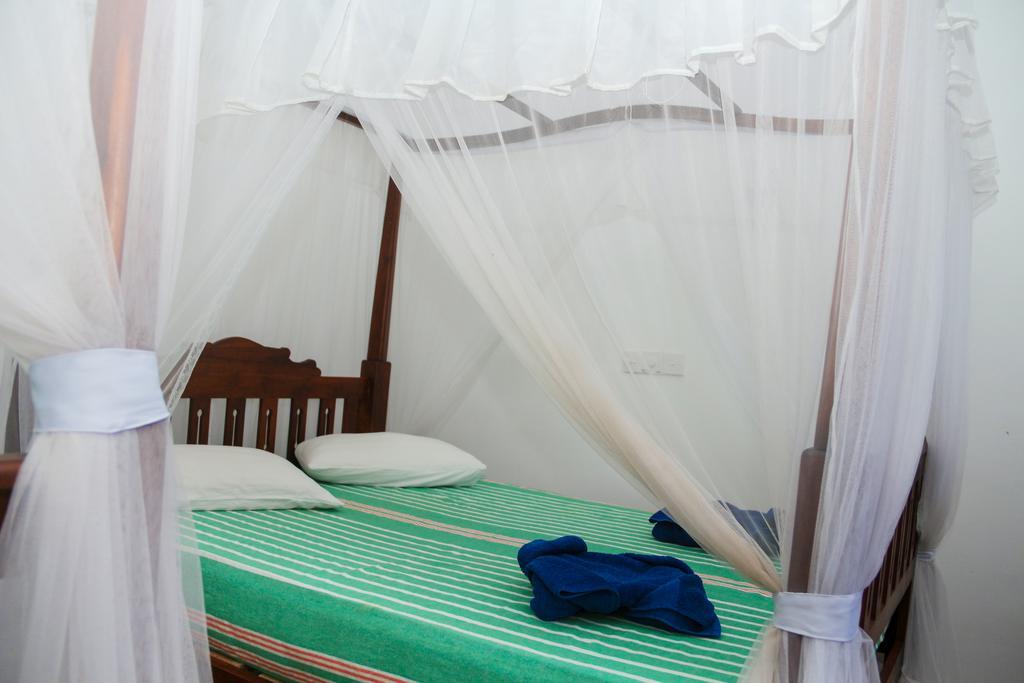 Tithira Guest House Mirissa Ngoại thất bức ảnh