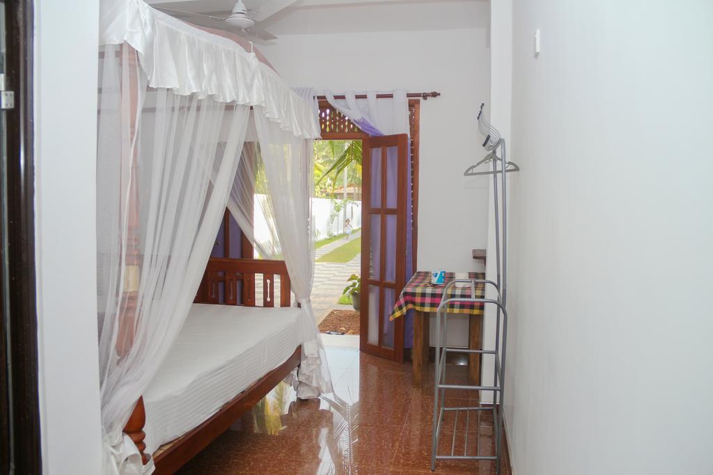 Tithira Guest House Mirissa Ngoại thất bức ảnh