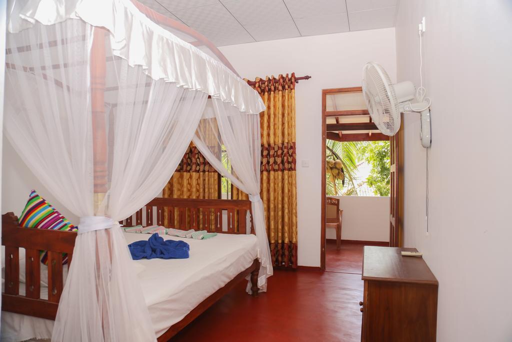 Tithira Guest House Mirissa Ngoại thất bức ảnh