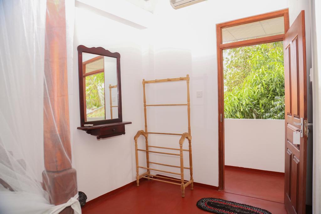 Tithira Guest House Mirissa Ngoại thất bức ảnh