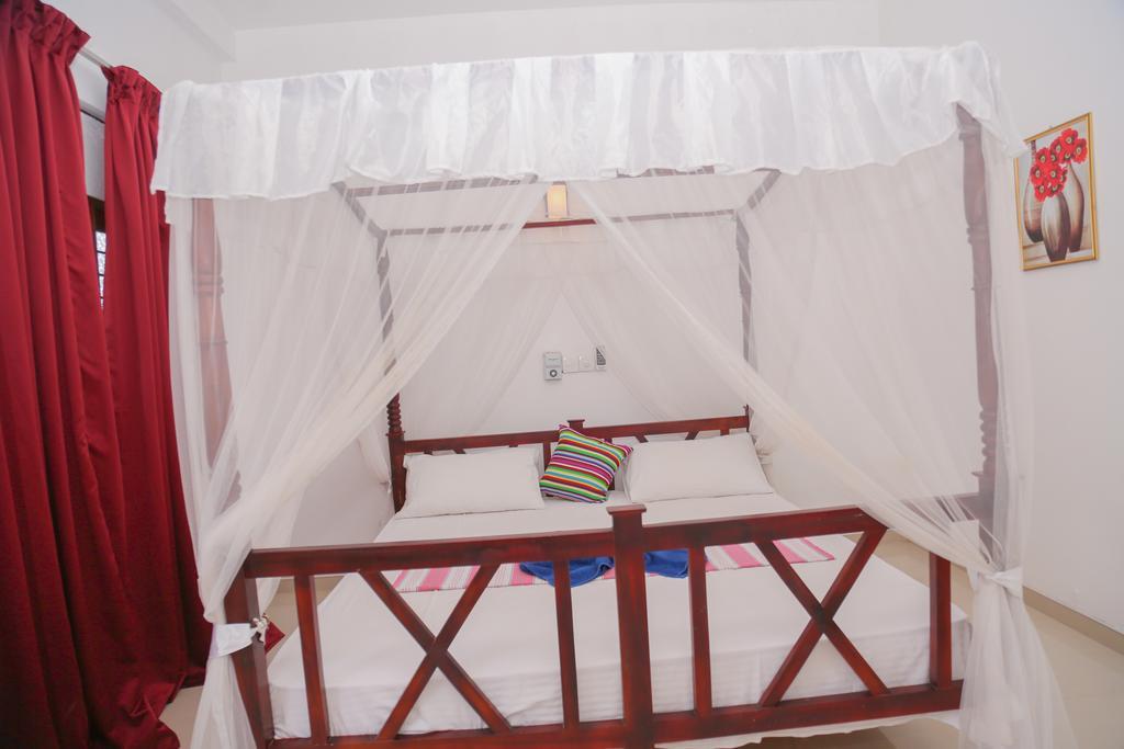 Tithira Guest House Mirissa Ngoại thất bức ảnh