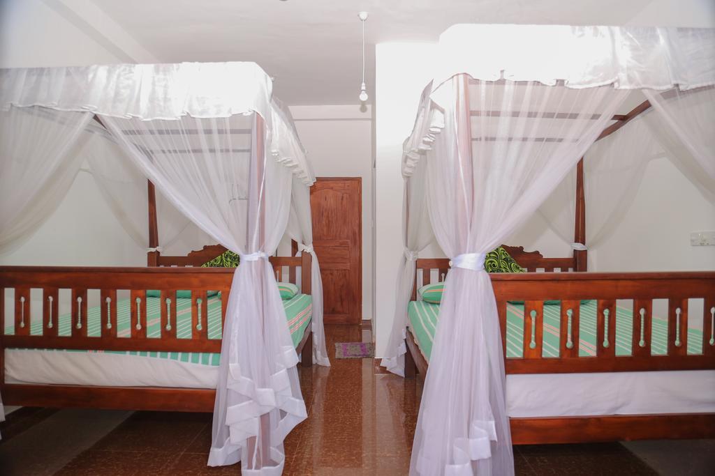 Tithira Guest House Mirissa Ngoại thất bức ảnh